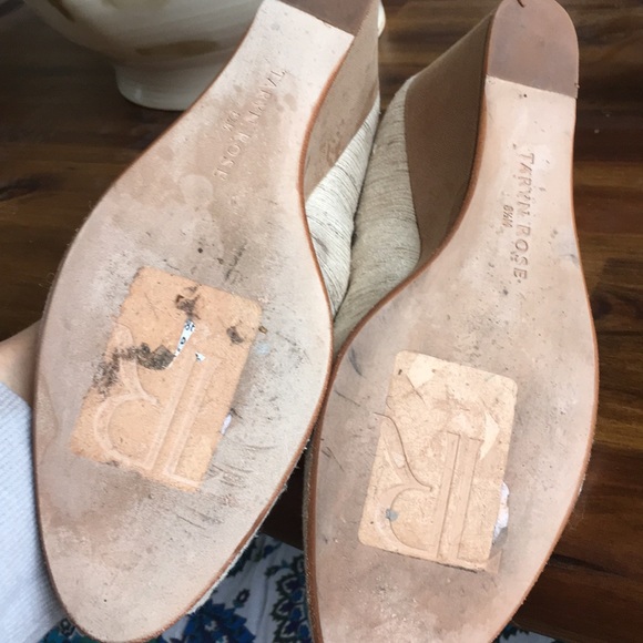 Taryn Rose Peep toe wedges size 8 1/2 m - Picture 4 of 6